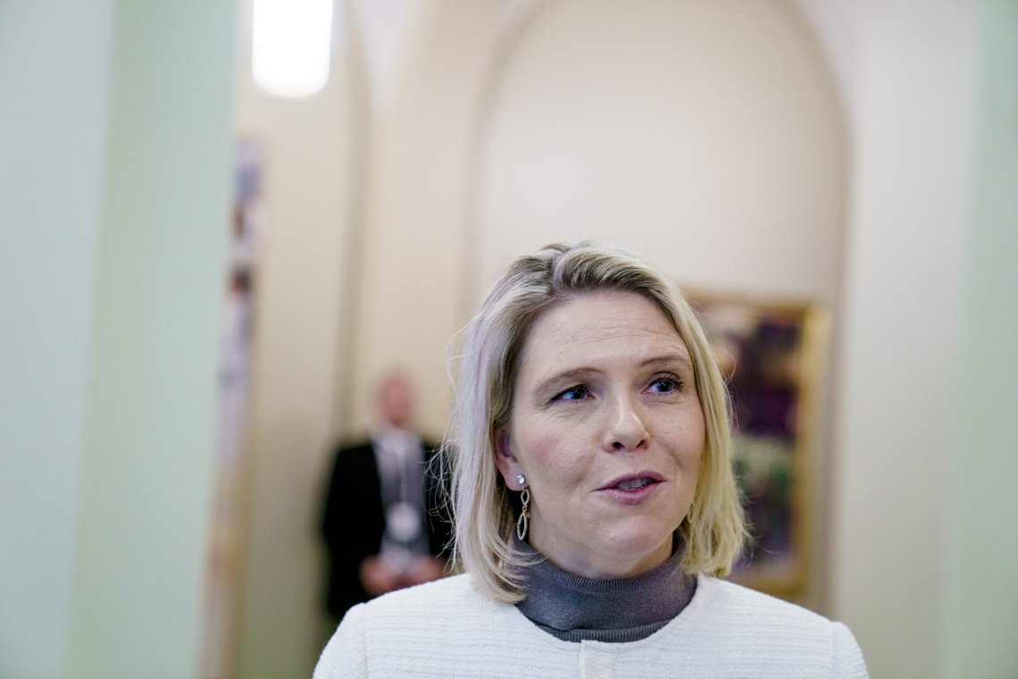 Sylvi Listhaug ber stortingspresident Eva Kristin Hansen om å vurdere sin stilling. Arkivfoto: Stian Lysberg Solum / NTB Sylvi Listhaug ber stortingspresident Eva Kristin Hansen om å vurdere sin stilling. Arkivfoto: Stian Lysberg Solum / NTB