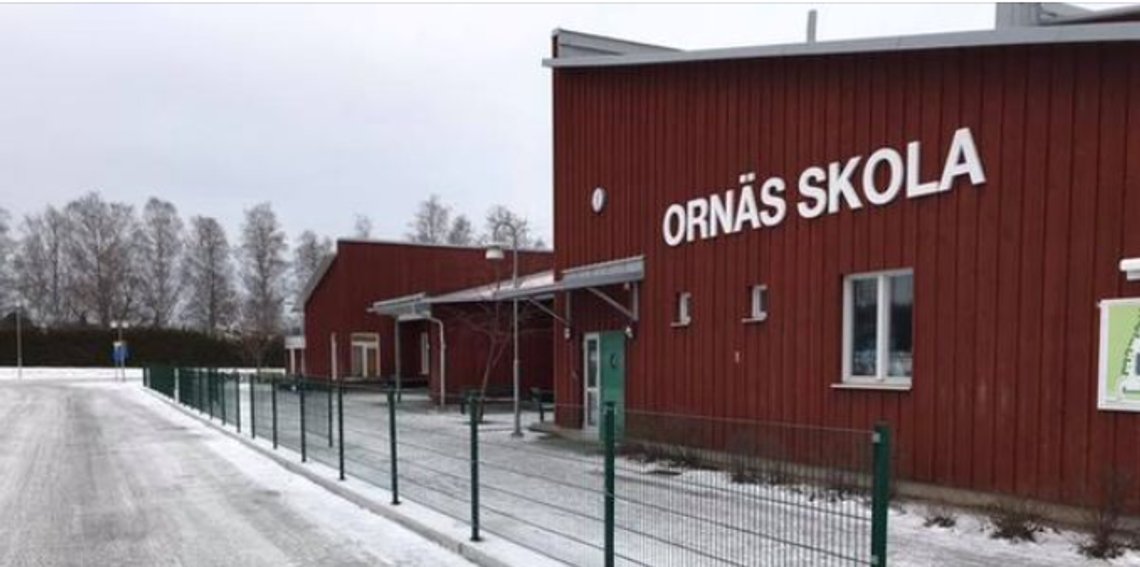 Ornäs grundskola i Borlänge, en av kommunene i Sverige som har de skolene som er lavest rangert. Her har de fått nytt gjerde fra Heda Security. Foto: Facebook/Heda Security Ornäs grundskola i Borlänge, en av kommunene i Sverige som har de skolene som er lavest rangert. Her har de fått nytt gjerde fra Heda Security. Foto: Facebook/Heda Security
