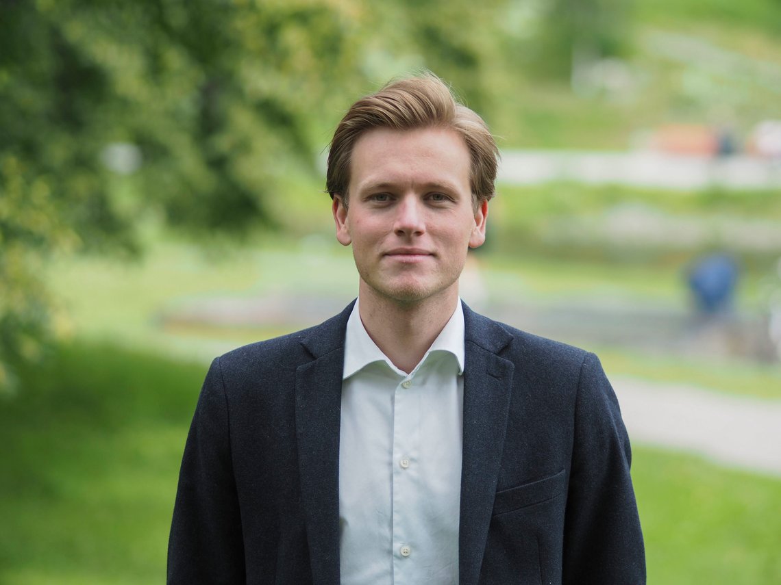 Sondre Hansmark er ny influenser i Civita. Han mener vi må tåle høye strømpriser. Foto: Civita Sondre Hansmark er ny influenser i Civita. Han mener vi må tåle høye strømpriser. Foto: Civita