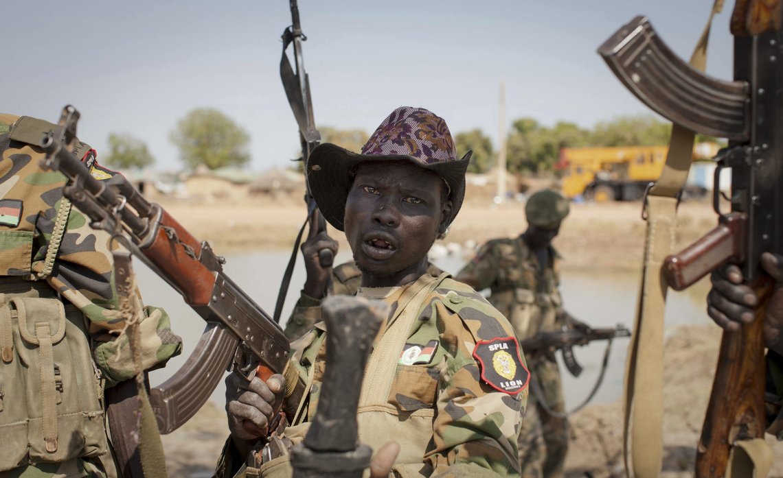 Aktor mener de siktede lederne i Lundin Oil var klar over at det sudanesiske militæret begikk krigsforbrytelser for å sikre selskapets oljeleting.
Foto: Mackenzie Knowles-Coursin / AP / NTB Aktor mener de siktede lederne i Lundin Oil var klar over at det sudanesiske militæret begikk krigsforbrytelser for å sikre selskapets oljeleting.
Foto: Mackenzie Knowles-Coursin / AP / NTB