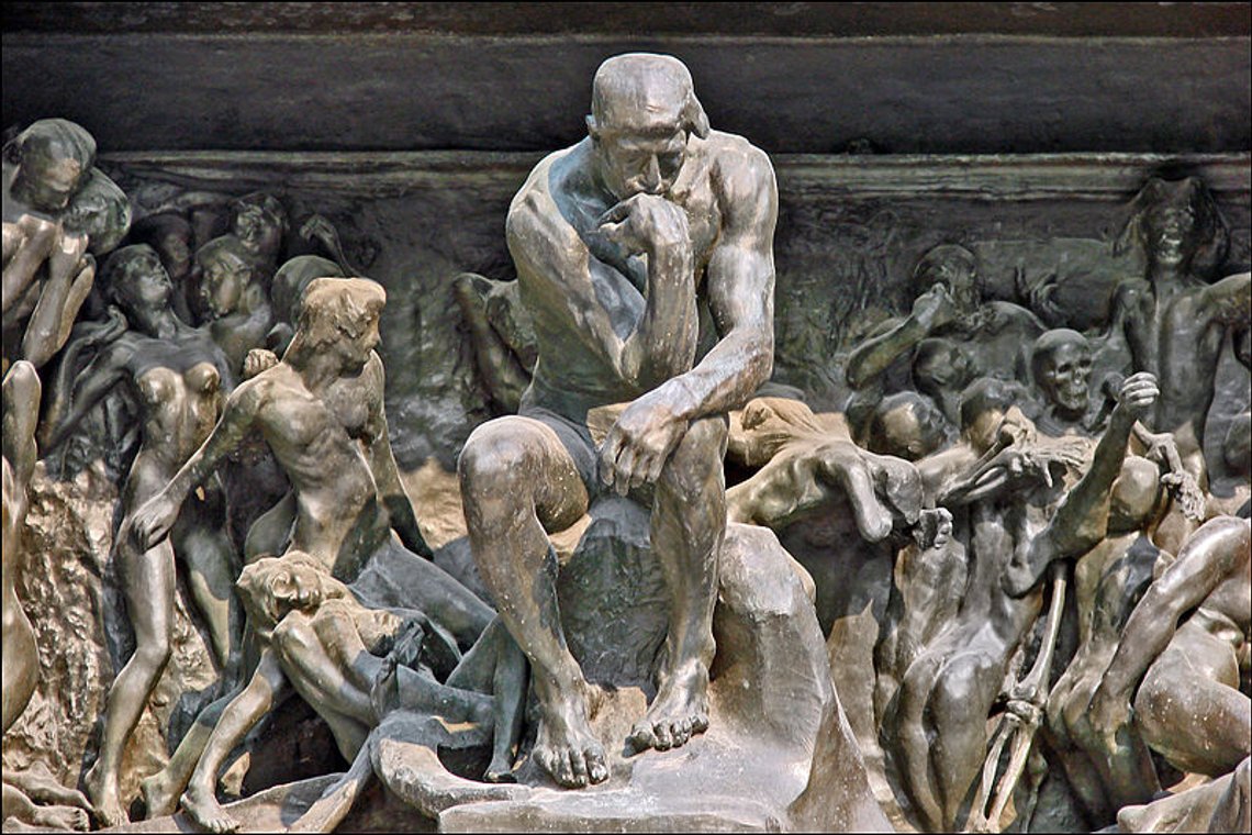 «Tenkeren ved helvetes porter» av Auguste Rodin. Foto: Jean-Pierre Dalbéra / Wikimedia Commons «Tenkeren ved helvetes porter» av Auguste Rodin. Foto: Jean-Pierre Dalbéra / Wikimedia Commons