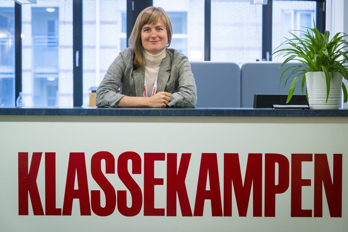 Oslo 20180816.
Redaksjonssjef og featureredaktør i Klassekampen, Mari Skurdal, blir ny redaktør i avisen.
Foto: Heiko Junge / NTB Oslo 20180816.
Redaksjonssjef og featureredaktør i Klassekampen, Mari Skurdal, blir ny redaktør i avisen.
Foto: Heiko Junge / NTB