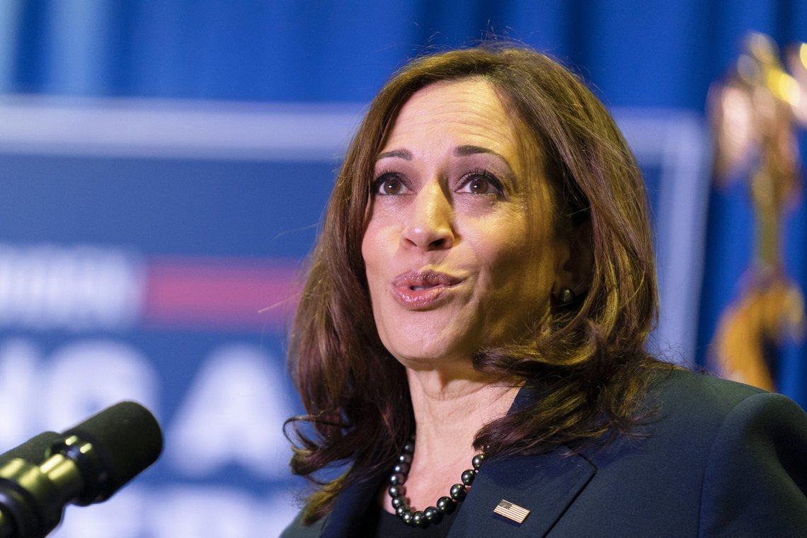 Vice President Kamala Harris speaks to the AFL-CIO about union jobs and building infrastructure, Thursday, Dec. 16, 2021, in Washington. (AP Photo/Manuel Balce Ceneta) Vice President Kamala Harris speaks to the AFL-CIO about union jobs and building infrastructure, Thursday, Dec. 16, 2021, in Washington. (AP Photo/Manuel Balce Ceneta)