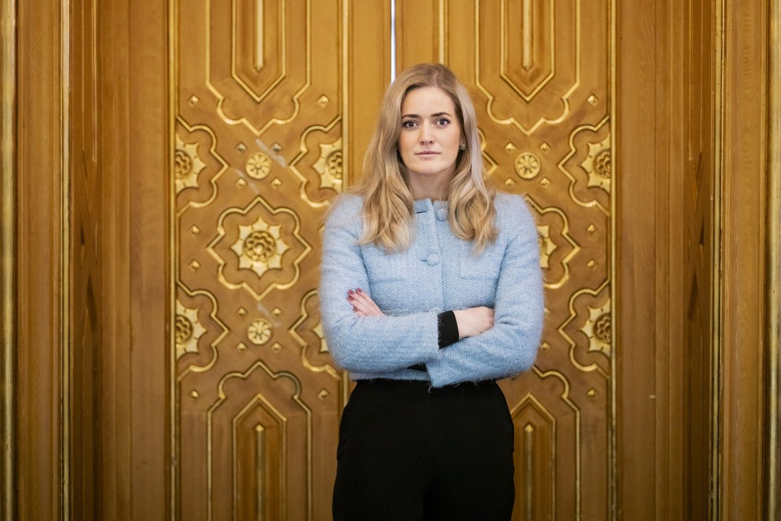Justis- og beredskapsminister Emilie Enger Mehl (Sp) vil ha en rask reversering av domstolsreformen som den forrige regjeringen innførte. Foto: Ole Berg-Rusten / NTB Justis- og beredskapsminister Emilie Enger Mehl (Sp) vil ha en rask reversering av domstolsreformen som den forrige regjeringen innførte. Foto: Ole Berg-Rusten / NTB