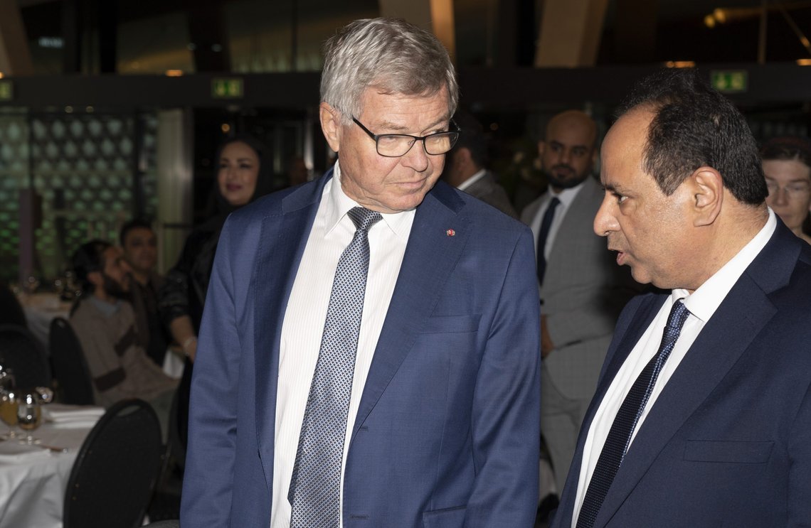 Oslo 20211122.
Kjell Magne Bondevik og Aamir J. Sheikh, generalsekretær av «Brobyggerpris juryen» og leder av 14. augustkomiteen, under mandagens utdeling av Brobryggerprisen 2021.
Foto: Terje Bendiksby / NTB Oslo 20211122.
Kjell Magne Bondevik og Aamir J. Sheikh, generalsekretær av «Brobyggerpris juryen» og leder av 14. augustkomiteen, under mandagens utdeling av Brobryggerprisen 2021.
Foto: Terje Bendiksby / NTB