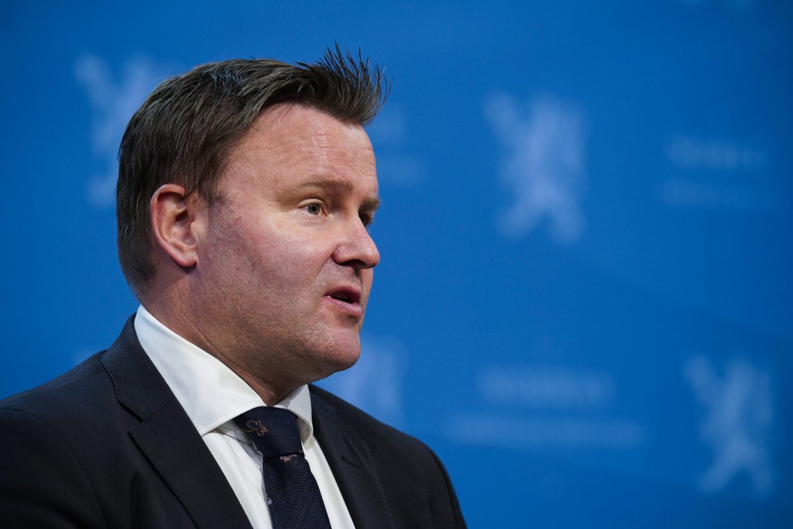 Assisterende helsedirektør Espen Rostrup Nakstad på torsdagens pressekonferanse om koronasituasjonen. Foto: Terje Bendiksby / NTB Assisterende helsedirektør Espen Rostrup Nakstad på torsdagens pressekonferanse om koronasituasjonen. Foto: Terje Bendiksby / NTB