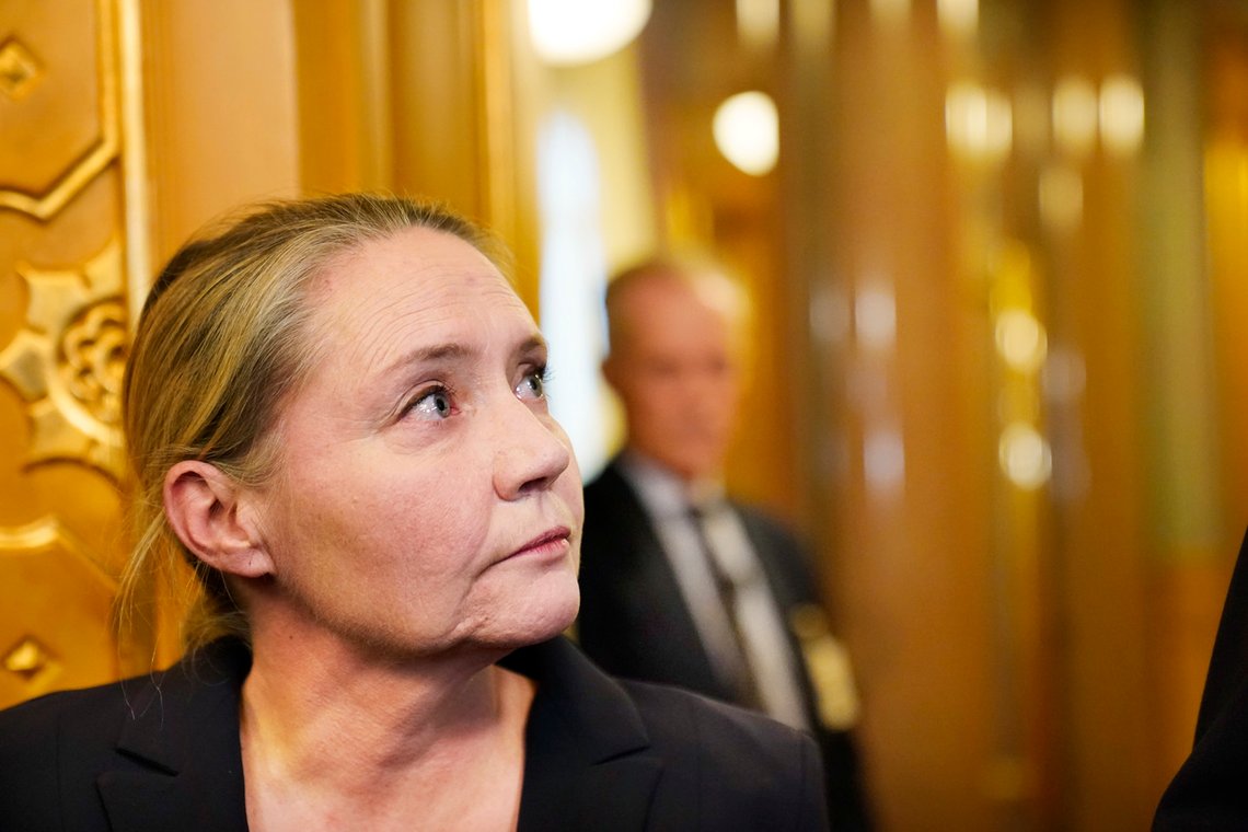Det er greit for en stortingspresident som ikke vet helt hvor hun bor å ha privatsjåfører som kjører deg hjem. Foto: Torstein Bøe / NTB Det er greit for en stortingspresident som ikke vet helt hvor hun bor å ha privatsjåfører som kjører deg hjem. Foto: Torstein Bøe / NTB