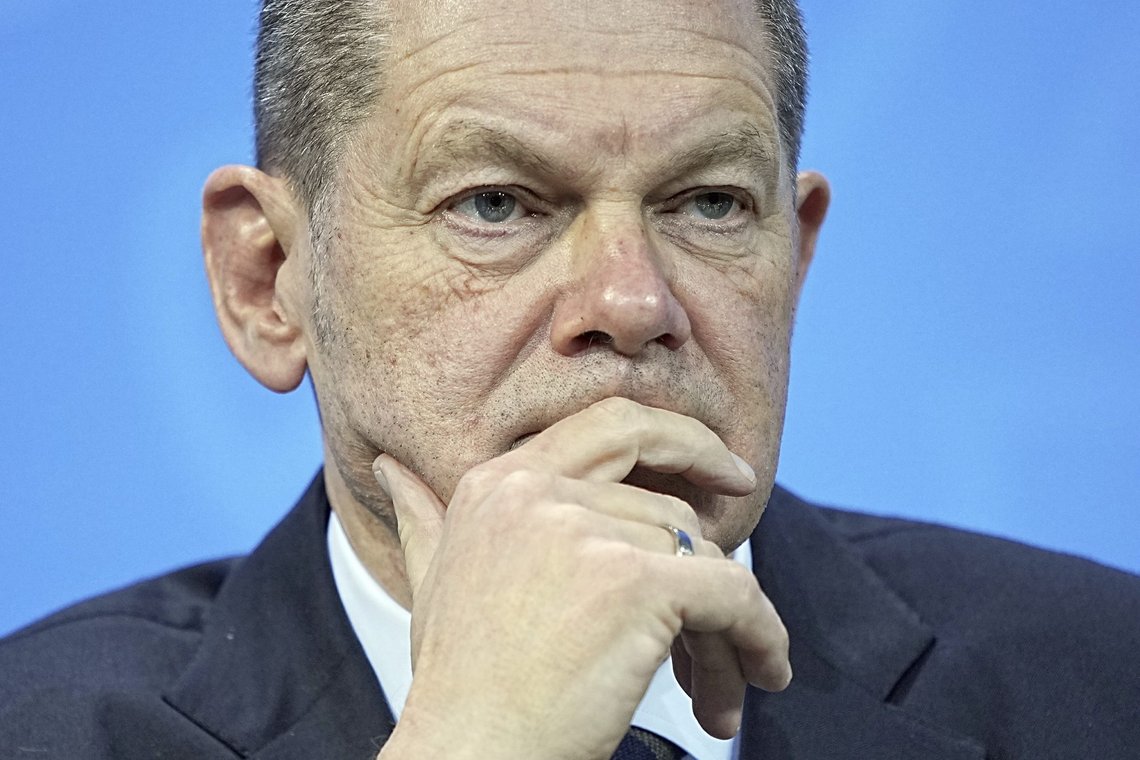 Tysklands statsminister Olaf Scholz går imot EU-kommisjonens planer om å regne atomkraft og naturgass som miljøvennlig energi. Foto: Michael Kappeler/ Pool via AP / NTB Tysklands statsminister Olaf Scholz går imot EU-kommisjonens planer om å regne atomkraft og naturgass som miljøvennlig energi. Foto: Michael Kappeler/ Pool via AP / NTB