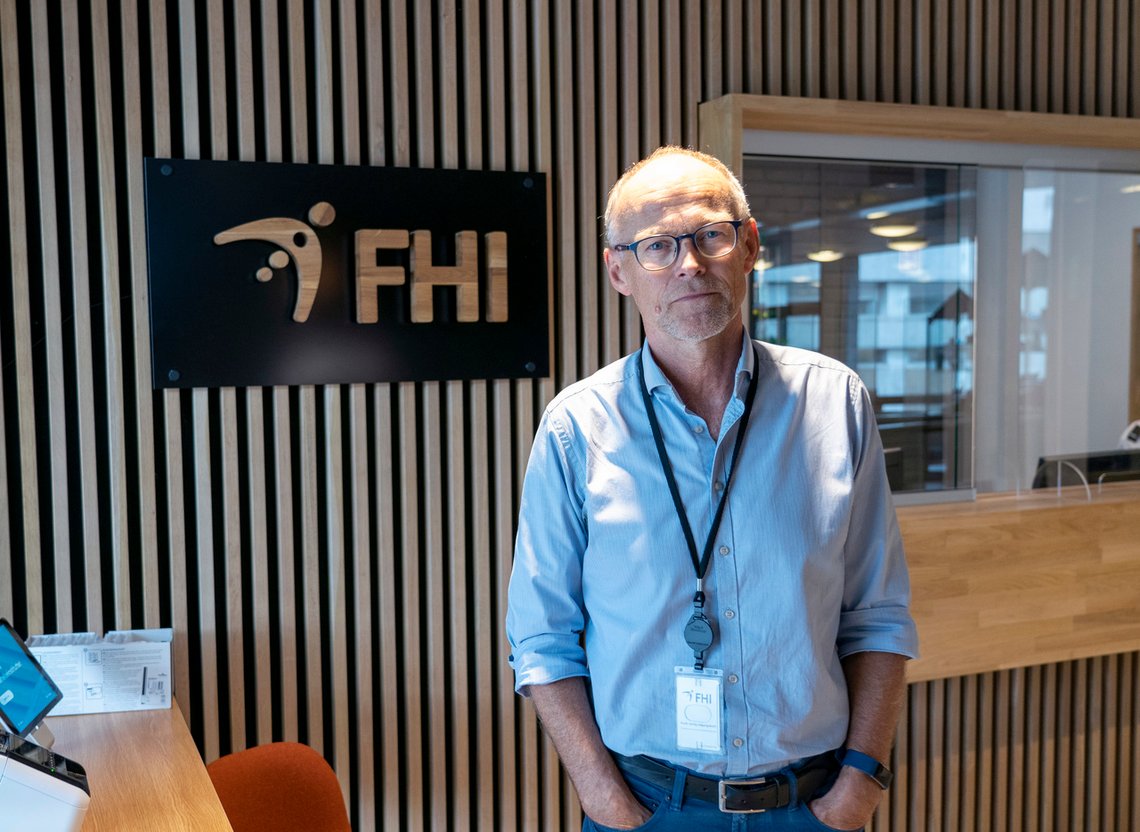 Fagdirektør Frode Forland i Folkehelseinstituttet sier nå at koronatiltakene kan ha gjort mer skade enn selve sykdommen. Foto: Gorm Kallestad / NTB Fagdirektør Frode Forland i Folkehelseinstituttet sier nå at koronatiltakene kan ha gjort mer skade enn selve sykdommen. Foto: Gorm Kallestad / NTB