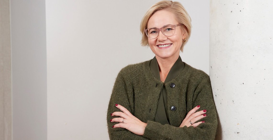 Regjeringen og helseminister Ingvild Kjerkol (Ap) mener koronatiltak er nødvendig for å unngå for høyt sykefravær. Foto: Regjeringen / Facebook Regjeringen og helseminister Ingvild Kjerkol (Ap) mener koronatiltak er nødvendig for å unngå for høyt sykefravær. Foto: Regjeringen / Facebook