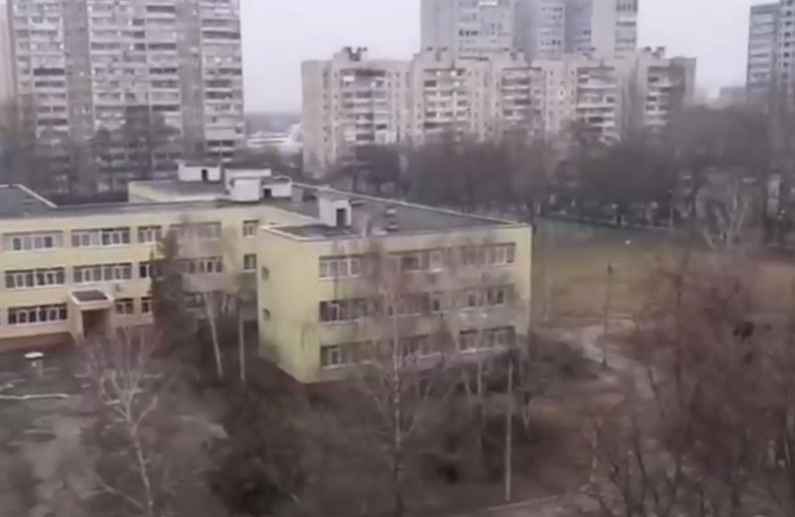 Fredag morgen rapporteres det om kamper i de nordlige utkantene av Kiev. Skjermdump: Telegram Fredag morgen rapporteres det om kamper i de nordlige utkantene av Kiev. Skjermdump: Telegram