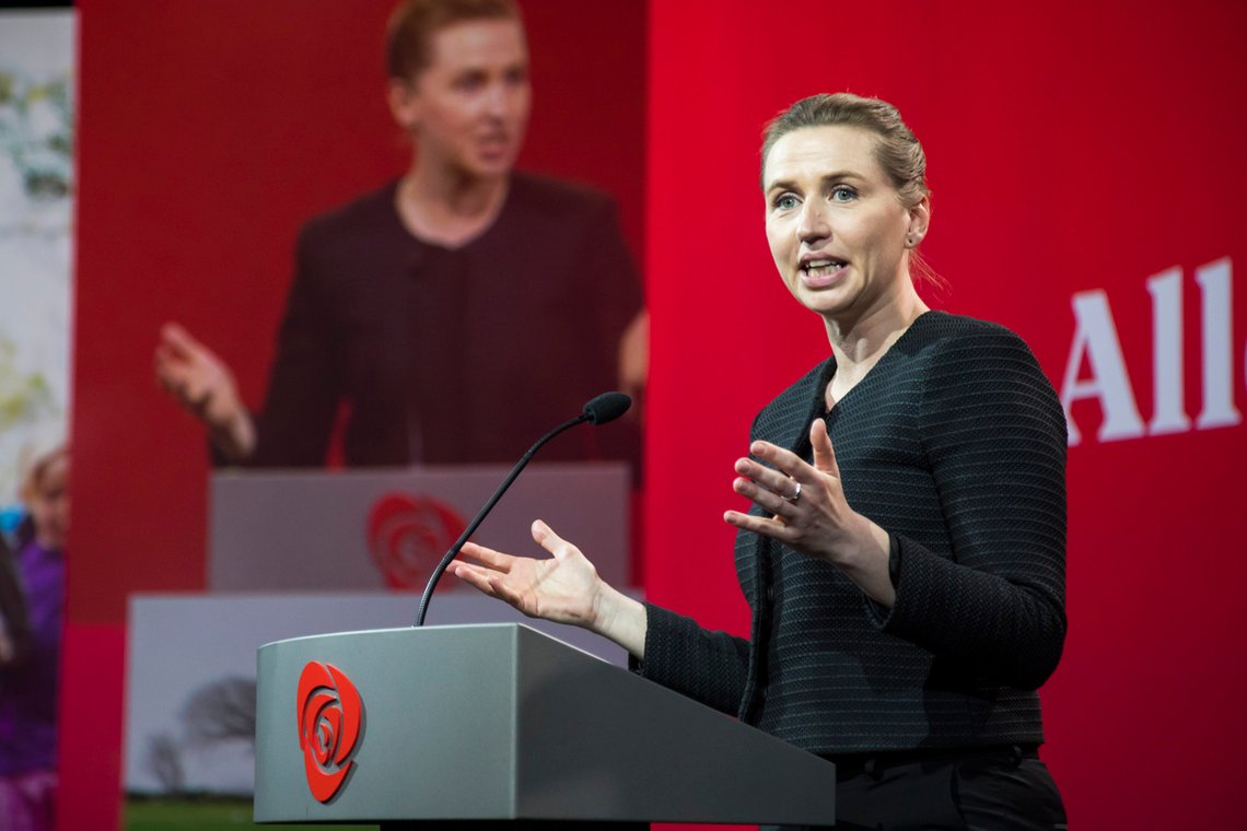 Socialdemokratiet og lederen Mette Frederiksen gjorde et godt valg sist. Men nå er regjeringspartiet i ferd med å miste velgere. Foto: Heiko Junge / NTB Socialdemokratiet og lederen Mette Frederiksen gjorde et godt valg sist. Men nå er regjeringspartiet i ferd med å miste velgere. Foto: Heiko Junge / NTB