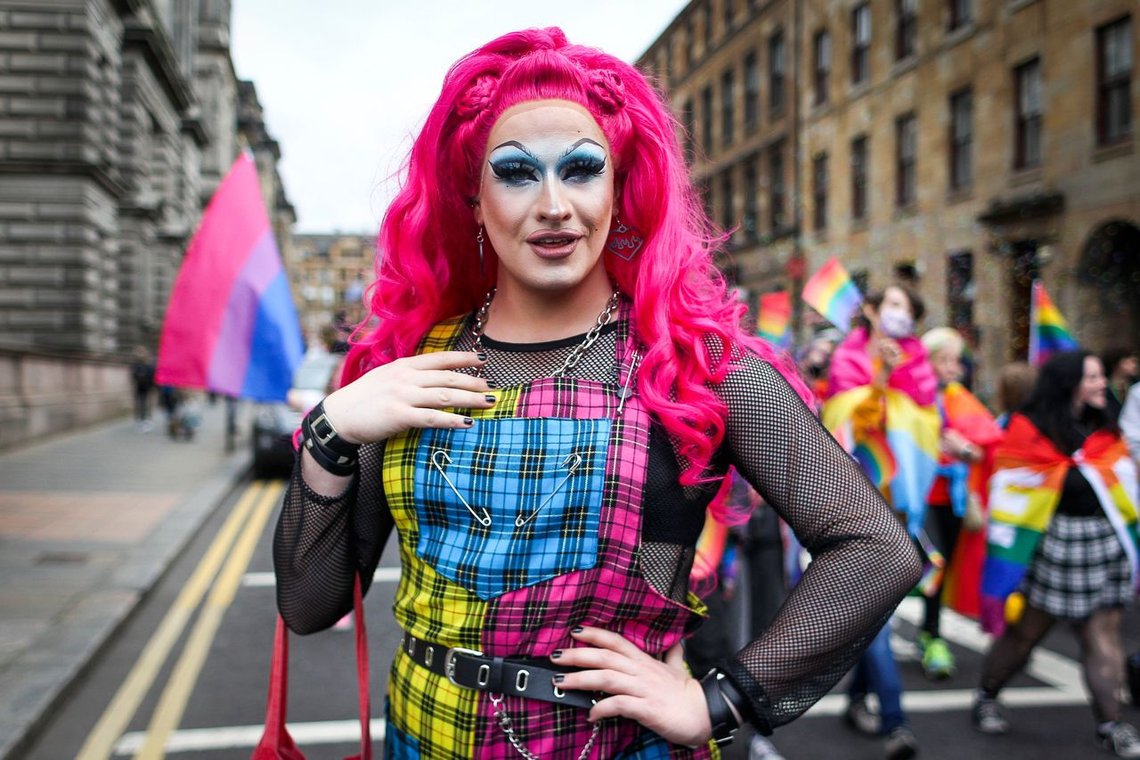 Translobbyen får stadig større makt. Nå utnytter de politiet som sitt eget tankepoliti. Bildet er fra Glasgow Pride 2021. Foto: Ewan Bootman/ NurPhoto/ Shutterstock/ NTB Translobbyen får stadig større makt. Nå utnytter de politiet som sitt eget tankepoliti. Bildet er fra Glasgow Pride 2021. Foto: Ewan Bootman/ NurPhoto/ Shutterstock/ NTB
