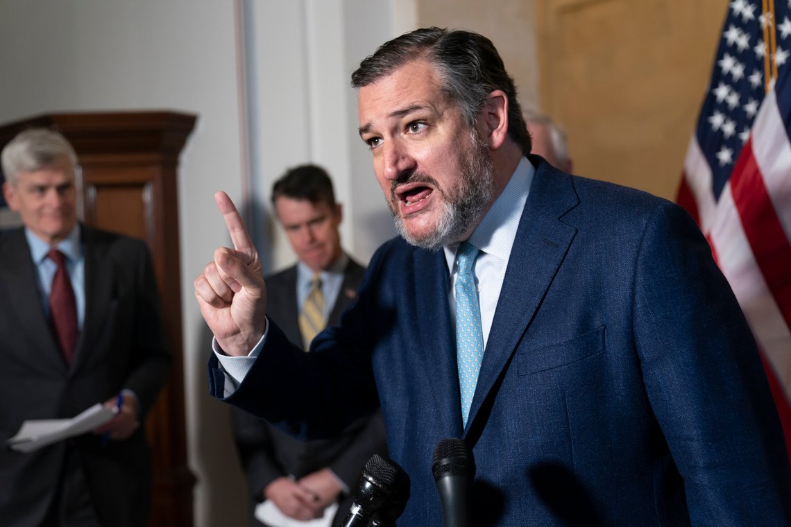 Senator Ted Cruz (R) mener Durhams avsløringer er mer alvorlige enn Watergate, hvis de stemmer. I så fall må noen i fengsel. Foto: AP /J. Scott Applewhite /NTB Senator Ted Cruz (R) mener Durhams avsløringer er mer alvorlige enn Watergate, hvis de stemmer. I så fall må noen i fengsel. Foto: AP /J. Scott Applewhite /NTB
