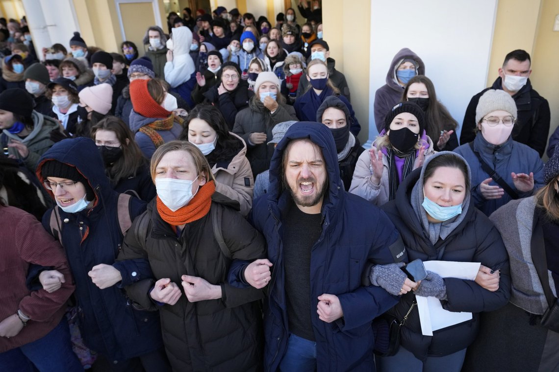 Demonstrators shout slogans during an action against Russia's attack on Ukraine in St. Petersburg, Russia, Sunday, Feb. 27, 2022. Protests against the Russian invasion of Ukraine resumed on Sunday, with people taking to the streets of Moscow and St. Petersburg and other Russian towns for the third straight day despite mass arrests. (AP Photo/Dmitri Lovetsky) Demonstrators shout slogans during an action against Russia's attack on Ukraine in St. Petersburg, Russia, Sunday, Feb. 27, 2022. Protests against the Russian invasion of Ukraine resumed on Sunday, with people taking to the streets of Moscow and St. Petersburg and other Russian towns for the third straight day despite mass arrests. (AP Photo/Dmitri Lovetsky)