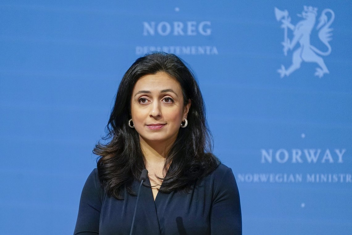 Arbeids- og inkluderingsminister Hadia Tajik (Ap) bør trekke seg, mener koordinerende advokaten for Nav-ofrene, Olav Lægreid. Foto: Torstein Bøe / NTB Arbeids- og inkluderingsminister Hadia Tajik (Ap) bør trekke seg, mener koordinerende advokaten for Nav-ofrene, Olav Lægreid. Foto: Torstein Bøe / NTB