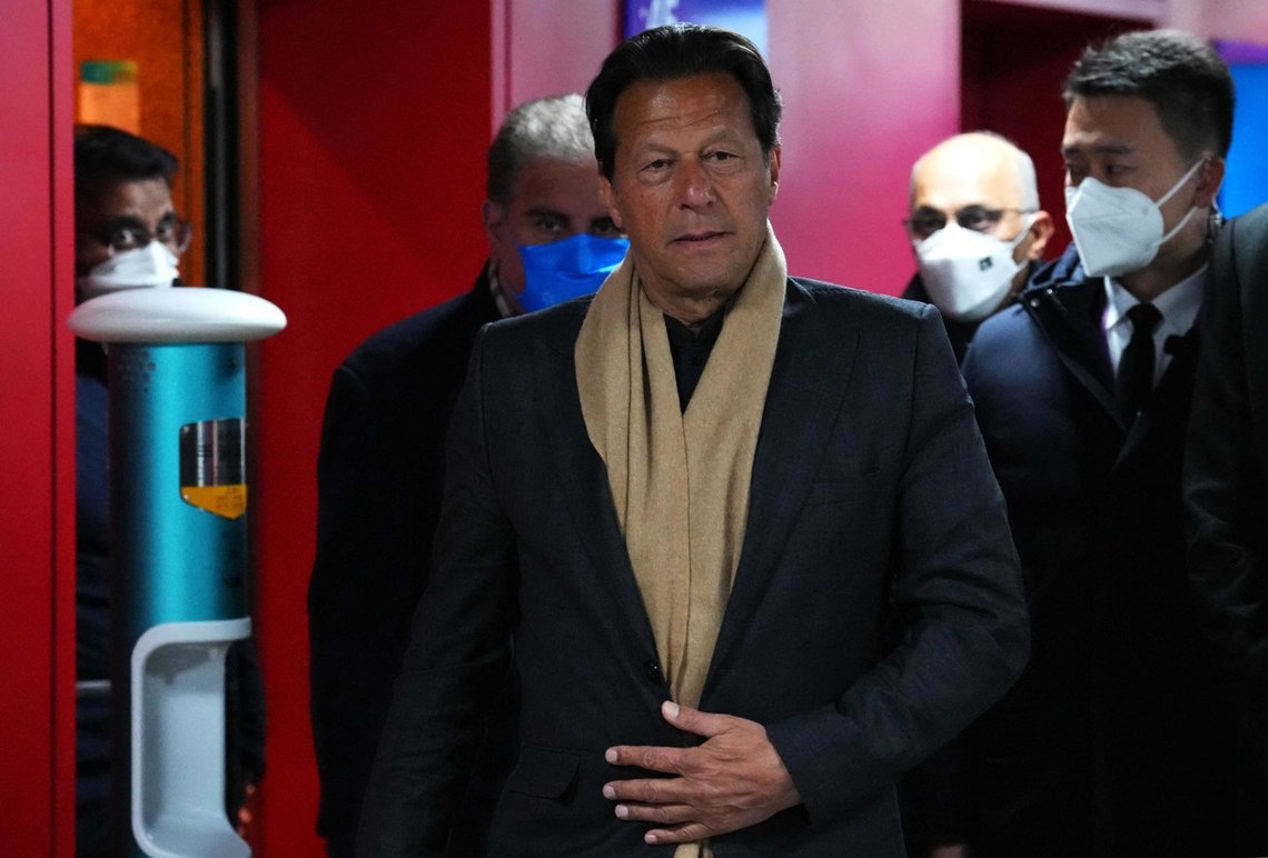 Pakistans statsminister Imran Khan befinner seg for tiden i Beijing. Han fordømmer på Twitter drapet på en mentalt syk mann som ble beskyldt for blasfemi. Foto: Carl Court / POOL / AFP / NTB Pakistans statsminister Imran Khan befinner seg for tiden i Beijing. Han fordømmer på Twitter drapet på en mentalt syk mann som ble beskyldt for blasfemi. Foto: Carl Court / POOL / AFP / NTB