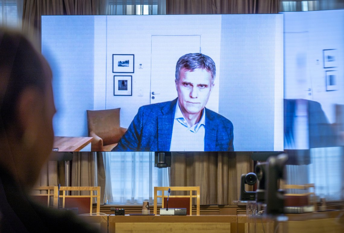 Oslo 20201103.
Tidligere konsernsjef Helge Lund i Equinor på videolink under energi- og miljøkomiteens høring om Equinors virksomhet i USA og statens eieroppfølging.
Foto: Ole Berg-Rusten / NTB Oslo 20201103.
Tidligere konsernsjef Helge Lund i Equinor på videolink under energi- og miljøkomiteens høring om Equinors virksomhet i USA og statens eieroppfølging.
Foto: Ole Berg-Rusten / NTB