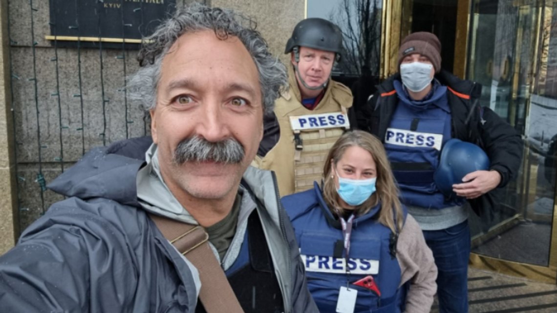 Kameramannen Pierre Zakrzewski fra Fox News ble drept på jobb i Ukraina. Skjermdump video/Fox News Kameramannen Pierre Zakrzewski fra Fox News ble drept på jobb i Ukraina. Skjermdump video/Fox News