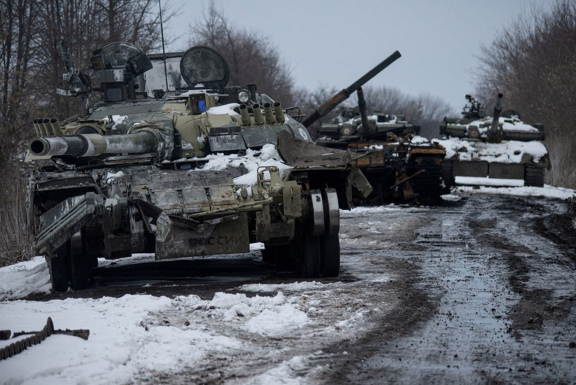 Ødelagte russiske stridsvogner i Sumy regionen, øst for Ukrainas hovedstad Kiev. Foto: Ukrainian Ground Forces/ REUTERS/ NTB Ødelagte russiske stridsvogner i Sumy regionen, øst for Ukrainas hovedstad Kiev. Foto: Ukrainian Ground Forces/ REUTERS/ NTB