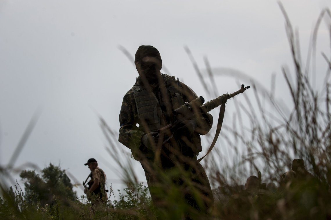 Ukrainske soldater fra bataljon Donbass. Foto: Evgeniy Maloletka / AP / TT Ukrainske soldater fra bataljon Donbass. Foto: Evgeniy Maloletka / AP / TT