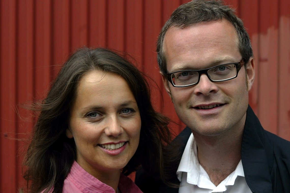 OSLO 20040817. NRK Kulturnytt blir TV-program fra slutten av august, med
Lin Beate Gabrielsen og Birger Kollsrud Jåsund som programledere.
Foto Knut Falch / NTB . OSLO 20040817. NRK Kulturnytt blir TV-program fra slutten av august, med
Lin Beate Gabrielsen og Birger Kollsrud Jåsund som programledere.
Foto Knut Falch / NTB .