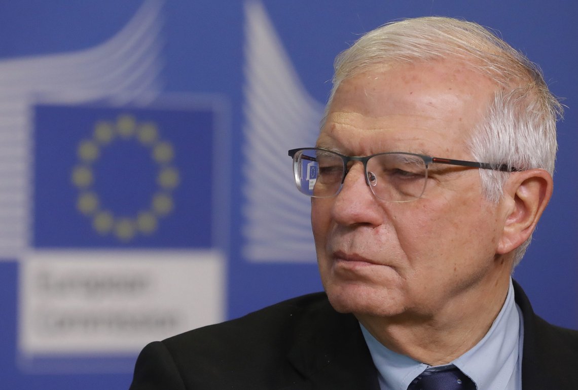 European Union foreign policy chief Josep Borrell delivers a press statement at EU headquarters in Brussels, Sunday, Feb. 27, 2022. The European Union's top diplomat is proposing to begin using EU money to buy weapons, ammunition and other support to Ukraine in response to Russia's invasion of its neighbor. (Stephanie Lecocq, Pool Photo via AP) European Union foreign policy chief Josep Borrell delivers a press statement at EU headquarters in Brussels, Sunday, Feb. 27, 2022. The European Union's top diplomat is proposing to begin using EU money to buy weapons, ammunition and other support to Ukraine in response to Russia's invasion of its neighbor. (Stephanie Lecocq, Pool Photo via AP)