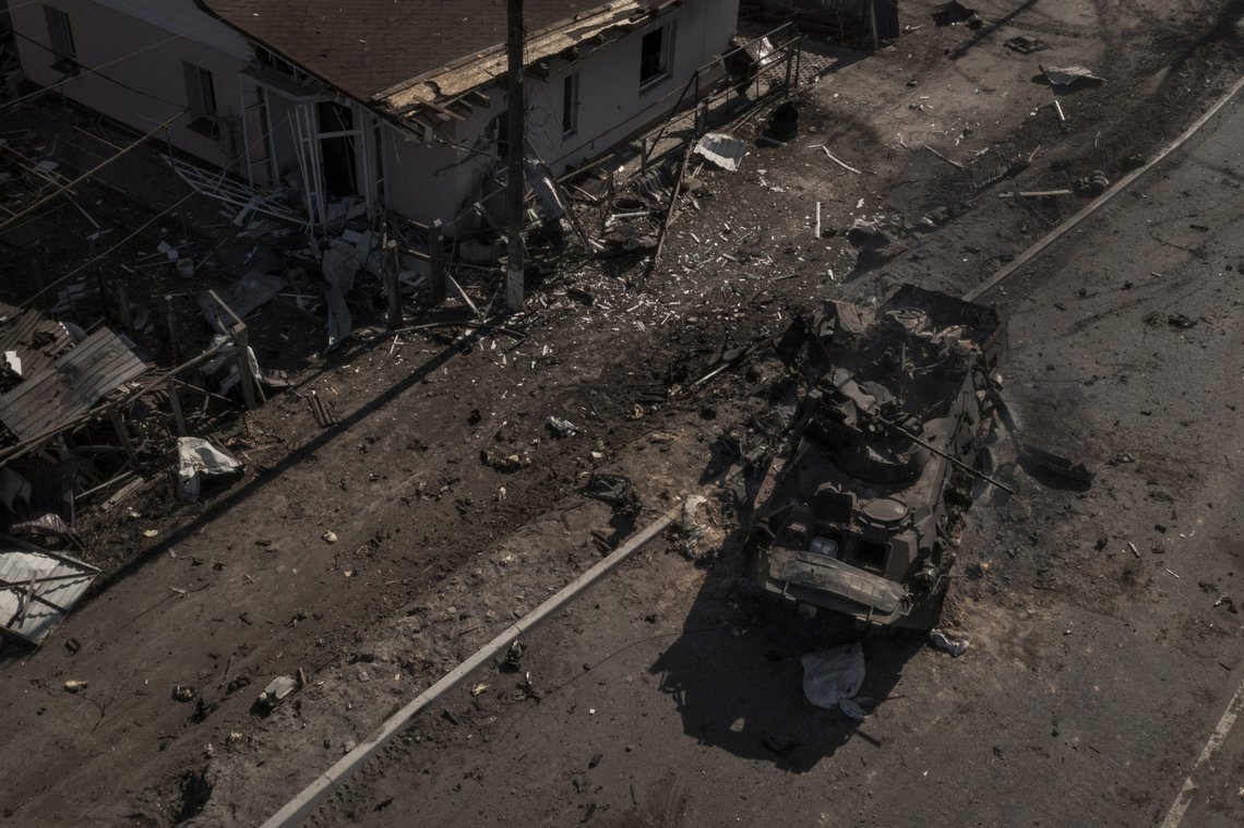A destroyed Russian tank is seen after battles on a main road near Brovary, north of Kyiv, Ukraine, Thursday, March 10, 2022. (AP Photo/Felipe Dana) A destroyed Russian tank is seen after battles on a main road near Brovary, north of Kyiv, Ukraine, Thursday, March 10, 2022. (AP Photo/Felipe Dana)