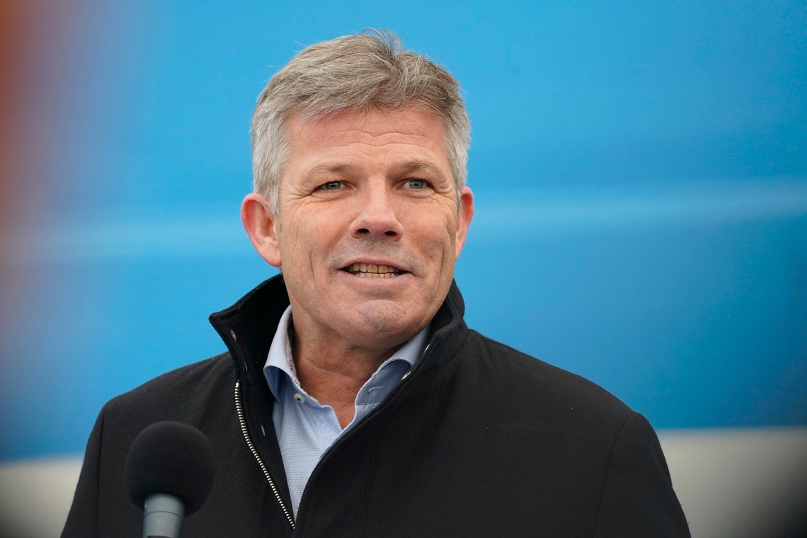 Fiskeri- og havminister Bjørnar Skjæran (Ap) møtte mandag aktører fra norsk sjømatnæring for å diskutere følgene av Russlands invasjon av Ukraina for sjømatnæringen og maritim næring i Norge. Foto: Torstein Bøe / NTB Fiskeri- og havminister Bjørnar Skjæran (Ap) møtte mandag aktører fra norsk sjømatnæring for å diskutere følgene av Russlands invasjon av Ukraina for sjømatnæringen og maritim næring i Norge. Foto: Torstein Bøe / NTB