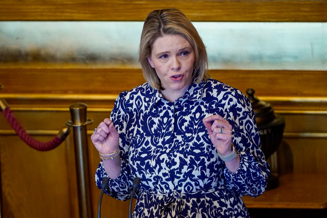 – Vårt krav inn i slike forhandlinger er å fjerne drivstoffavgiftene, sier Frp-leder Sylvi Listhaug om Ukraina-pakken som er varslet fredag. Foto: Håkon Mosvold Larsen / NTB – Vårt krav inn i slike forhandlinger er å fjerne drivstoffavgiftene, sier Frp-leder Sylvi Listhaug om Ukraina-pakken som er varslet fredag. Foto: Håkon Mosvold Larsen / NTB
