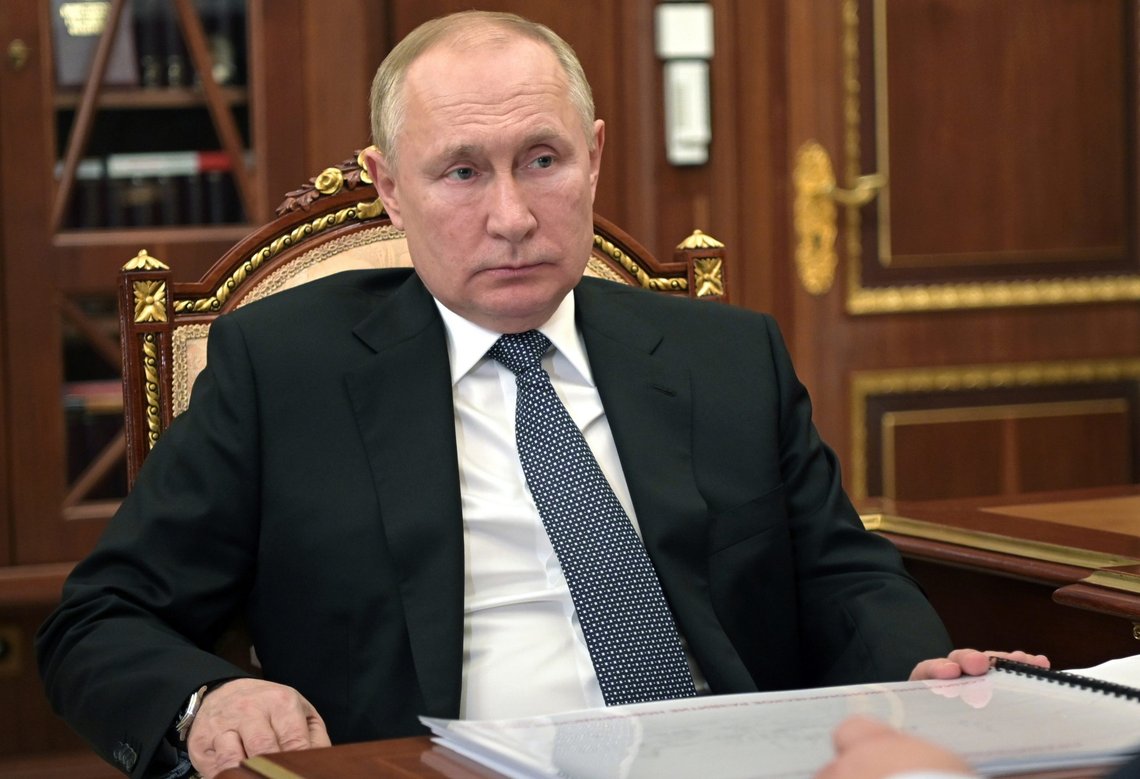 Land som ikke er vennligsinnede må fra neste uke av betale med rubler for gassen de kjøper fra Russland, sier president Vladimir Putin. Foto: Sputnik / AP / NTB Land som ikke er vennligsinnede må fra neste uke av betale med rubler for gassen de kjøper fra Russland, sier president Vladimir Putin. Foto: Sputnik / AP / NTB