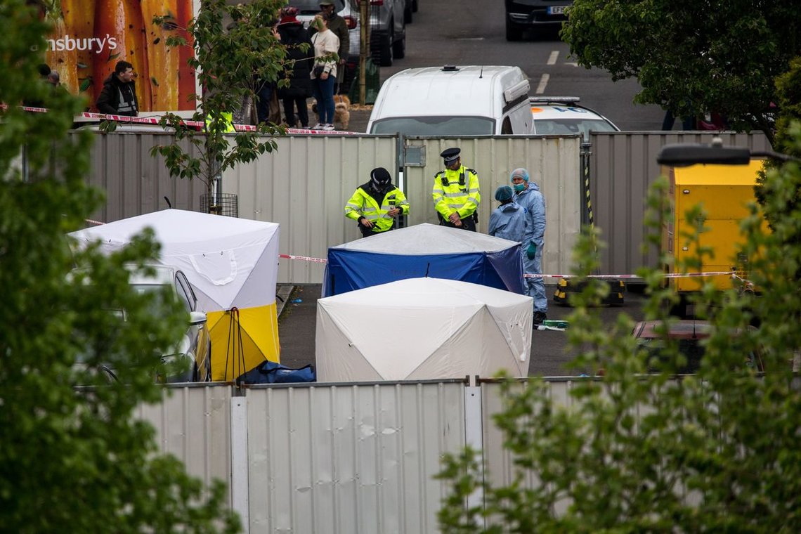 Politiet på åstedet i Southwark, London, hvor tre kvinner og en mann ble knivdrept om morgenen 25. april. Foto: Marcin Nowak/ Shutterstock/ NTB Politiet på åstedet i Southwark, London, hvor tre kvinner og en mann ble knivdrept om morgenen 25. april. Foto: Marcin Nowak/ Shutterstock/ NTB