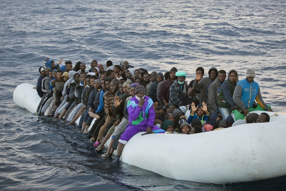 Siden januar iår har det landet rundt 6000 illegale migranter i Storbritannia, hovedsakelig unge menn. Ill.foto: Emilio Morenatti / AP / NTB Siden januar iår har det landet rundt 6000 illegale migranter i Storbritannia, hovedsakelig unge menn. Ill.foto: Emilio Morenatti / AP / NTB