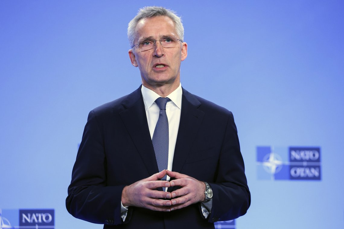 Nato-sjef Jens Stoltenberg sier det er stor vilje i alliansen til å fortsette støtten til Ukraina. Foto: Evelyn Hockstein / AP / NTB Nato-sjef Jens Stoltenberg sier det er stor vilje i alliansen til å fortsette støtten til Ukraina. Foto: Evelyn Hockstein / AP / NTB