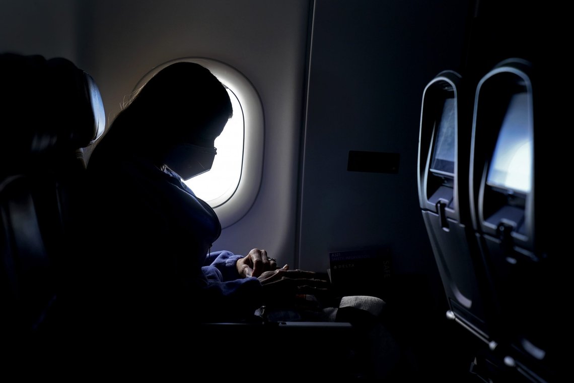 Det er uenighet om effekten av maskebruk på offentlig transport. Biden vil ikke la deg ta den av. Foto: Charlie Riedel / AP / NTB Det er uenighet om effekten av maskebruk på offentlig transport. Biden vil ikke la deg ta den av. Foto: Charlie Riedel / AP / NTB