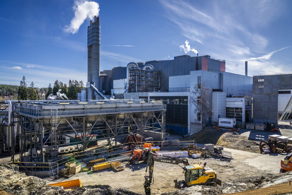 Klemetsrud forbrenningsanlegg i Oslo har som mål å bli verdens første i sitt slag med fullskala karbonfangst (CCS). Det kan bli dyrere enn planlagt. Foto: Ole Berg-Rusten, NTB. Klemetsrud forbrenningsanlegg i Oslo har som mål å bli verdens første i sitt slag med fullskala karbonfangst (CCS). Det kan bli dyrere enn planlagt. Foto: Ole Berg-Rusten, NTB.