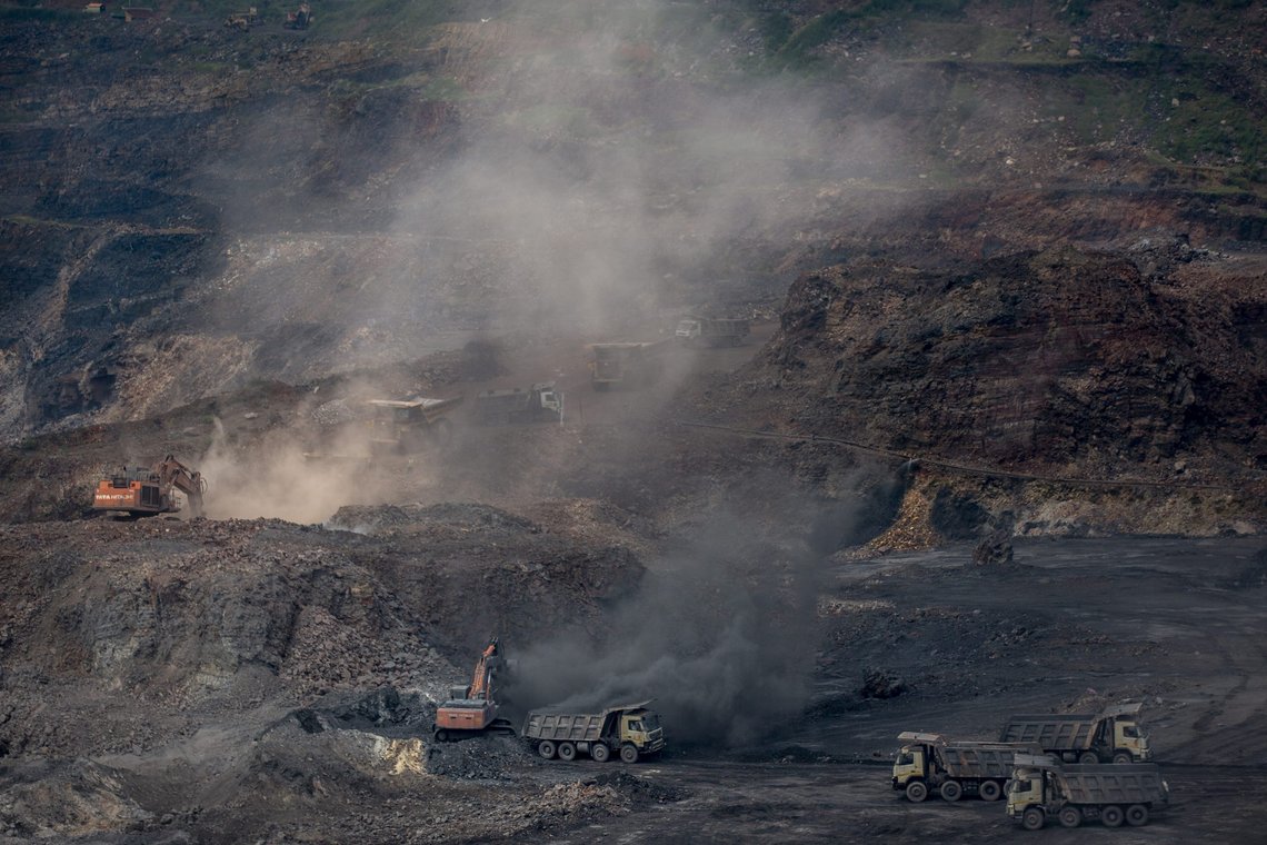 Dagbrudd i den øst-indiske delstaten Jharkhand. Indias energibehov vokser raskere de kommende tiårene enn i noe annet land og store deler av det vil måtte dekkes med kullkraft. Foto: Altaf Qadri / AP / NTB Dagbrudd i den øst-indiske delstaten Jharkhand. Indias energibehov vokser raskere de kommende tiårene enn i noe annet land og store deler av det vil måtte dekkes med kullkraft. Foto: Altaf Qadri / AP / NTB