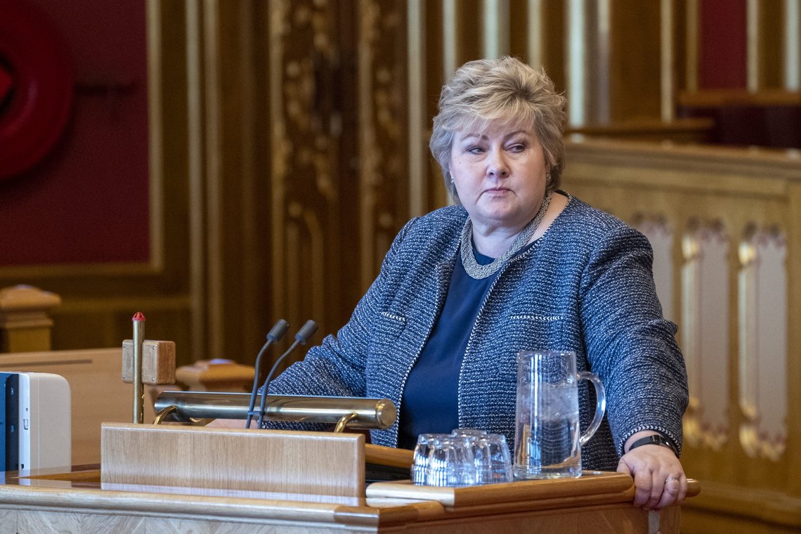 Høyres leder Erna Solberg avviser at det er grunn til å kritisere hvordan regjeringen jobbet under pandemien. Flere interne rapporter mener regjeringen detaljstyrte for mye. Foto: Terje Pedersen / NTB Høyres leder Erna Solberg avviser at det er grunn til å kritisere hvordan regjeringen jobbet under pandemien. Flere interne rapporter mener regjeringen detaljstyrte for mye. Foto: Terje Pedersen / NTB