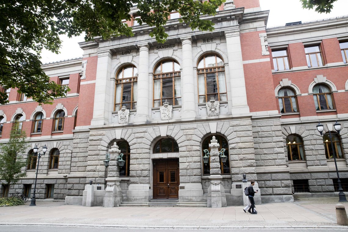 Høyesterett har besluttet å ikke fremme anken til kulturprofil Gaute Drevdal. Dermed må han betale erstatning til fem av de fornærmede kvinnene. Foto: Terje Pedersen, NTB. Høyesterett har besluttet å ikke fremme anken til kulturprofil Gaute Drevdal. Dermed må han betale erstatning til fem av de fornærmede kvinnene. Foto: Terje Pedersen, NTB.