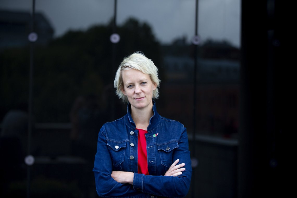 SVs utenriks- og forsvarspolitiske talsperson Ingrid Fiskaa gjør det klart at partiet vil stemme mot den nye tilleggsavtalen mellom Norge og USA om forsvarssamarbeid. Dermed må Støre-regjeringen søke mot andre enn sin budsjettpartner og foretrukne samarbeidspartner SV for å få flertall for avtalen i Stortinget. Foto: Javad M.Parsa, NTB. SVs utenriks- og forsvarspolitiske talsperson Ingrid Fiskaa gjør det klart at partiet vil stemme mot den nye tilleggsavtalen mellom Norge og USA om forsvarssamarbeid. Dermed må Støre-regjeringen søke mot andre enn sin budsjettpartner og foretrukne samarbeidspartner SV for å få flertall for avtalen i Stortinget. Foto: Javad M.Parsa, NTB.