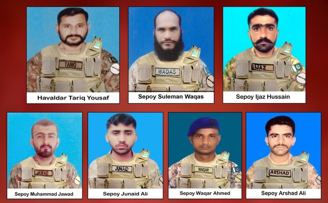 Den nyvalgte statsministeren i Pakistan, Shehbaz Sharif publiserte fredag kveld dette bildet av de syv pakistanske soldatene som ble drept av afghansk-støttede Taliban, fredag. Foto: Pak.gov/Twitter Den nyvalgte statsministeren i Pakistan, Shehbaz Sharif publiserte fredag kveld dette bildet av de syv pakistanske soldatene som ble drept av afghansk-støttede Taliban, fredag. Foto: Pak.gov/Twitter