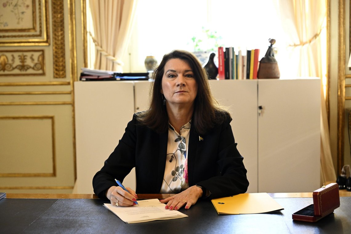 Utenriksminister Ann Linde signerte Sveriges søknad til NATO 17. mai.
Foto: Henrik Montgomery / TT / AP / NTB Utenriksminister Ann Linde signerte Sveriges søknad til NATO 17. mai.
Foto: Henrik Montgomery / TT / AP / NTB