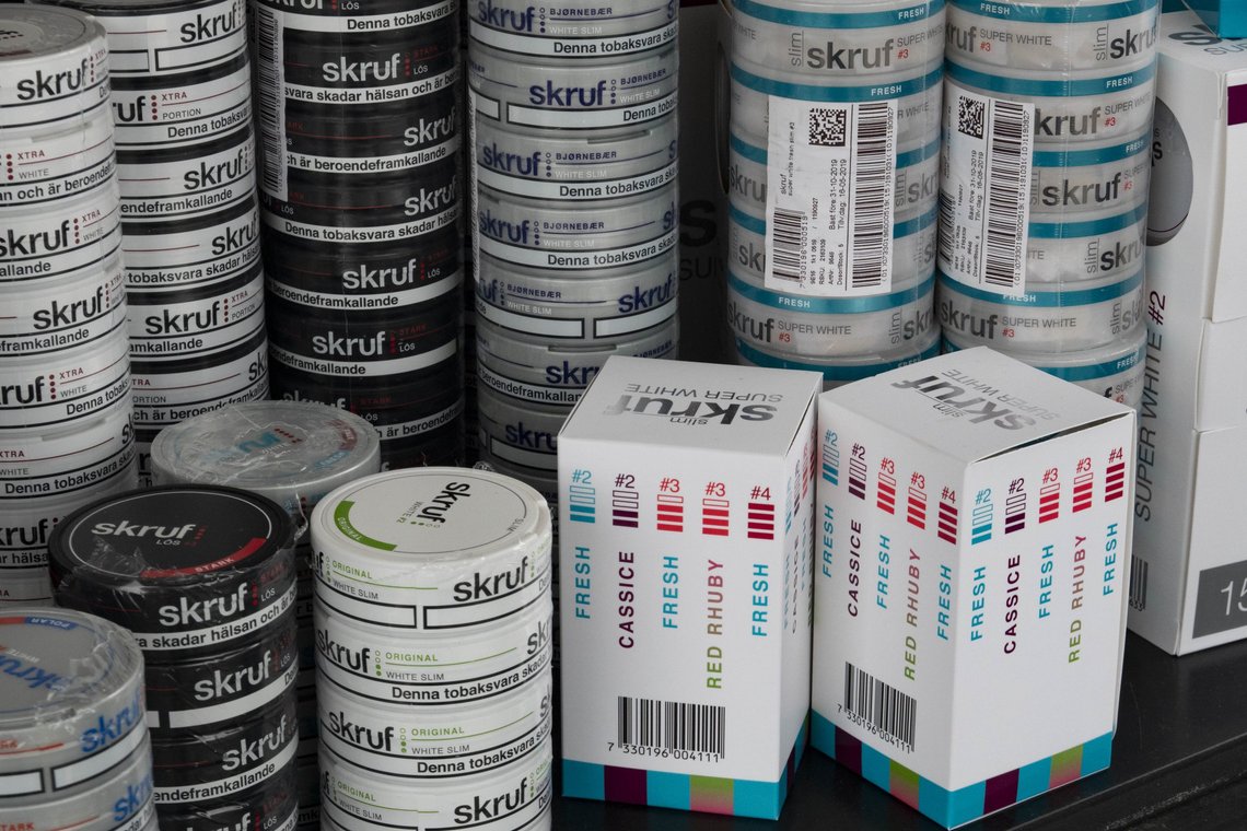 Strømstad, Sverige 20190719.
Systembolaget Tollere på Svinesund Godteri Snus og Tobakk
Foto: Geir Olsen / NTB Strømstad, Sverige 20190719.
Systembolaget Tollere på Svinesund Godteri Snus og Tobakk
Foto: Geir Olsen / NTB
