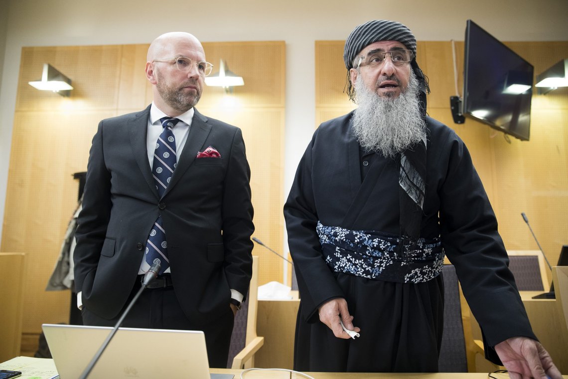 Advokat Brynjar Meling (t.v.) og mulla Krekar. Arkivfoto: Terje Pedersen, NTB. Advokat Brynjar Meling (t.v.) og mulla Krekar. Arkivfoto: Terje Pedersen, NTB.