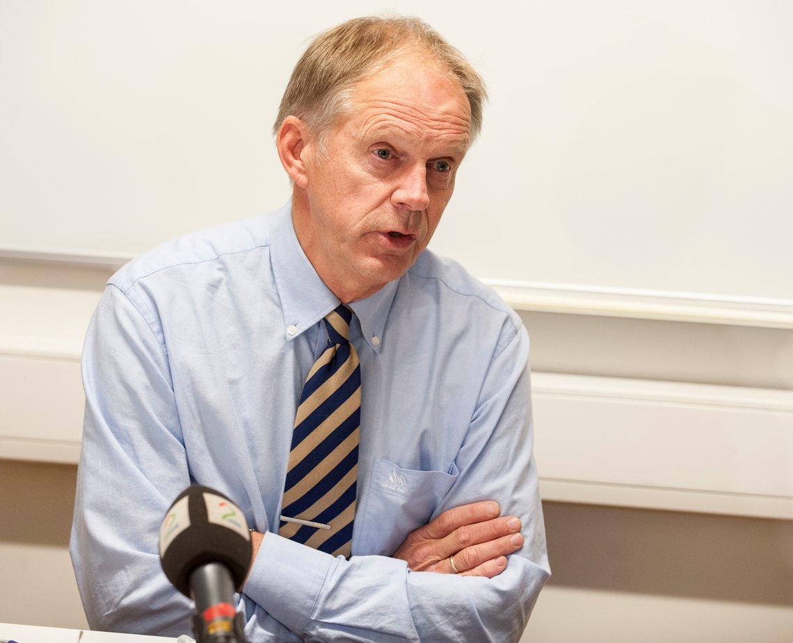 Tidligere førstestatsadvokat Bjørn Kristian Soknes leder utvalget som foreslår at de som begår seksuelle overgrep mot klienter i helsetjenesten skal miste sin autorisasjon på livstid. Foto: Ned Alley / NTB Tidligere førstestatsadvokat Bjørn Kristian Soknes leder utvalget som foreslår at de som begår seksuelle overgrep mot klienter i helsetjenesten skal miste sin autorisasjon på livstid. Foto: Ned Alley / NTB