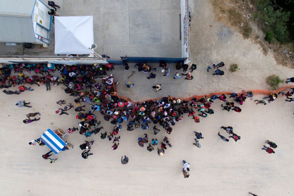 Migranter fra Haiti venter på å få komme inn i USA, fredag 20. mai. Foto: PEDRO PARDO/ AFP/ NTB Migranter fra Haiti venter på å få komme inn i USA, fredag 20. mai. Foto: PEDRO PARDO/ AFP/ NTB