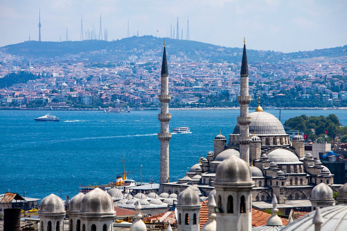 Utsikt fra Süleymaniye mot asiatisk side av Istanbul. Ill.foto: Arnt Jensvoll / Document Utsikt fra Süleymaniye mot asiatisk side av Istanbul. Ill.foto: Arnt Jensvoll / Document