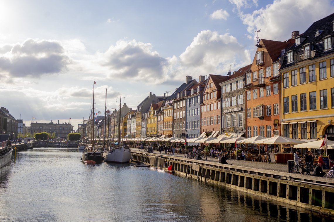 Prisveksten i Danmark er større enn i Norge og vil på sikt kunne gjøre Danmark mindre attraktivt som mål for norske turiste. Her fra Nyhavn i København. Illustrasjonsfoto: Fredrik Hagen / NTB Prisveksten i Danmark er større enn i Norge og vil på sikt kunne gjøre Danmark mindre attraktivt som mål for norske turiste. Her fra Nyhavn i København. Illustrasjonsfoto: Fredrik Hagen / NTB