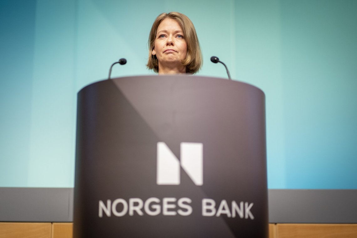 Sentralbanksjef Ida Wolden Bache varslet torsdag at renta skal opp til 3 prosent innen neste sommer. Det rammer særlig om lag 436.000 nordmenn, ifølge DN. Foto: Heiko Junge, NTB. Sentralbanksjef Ida Wolden Bache varslet torsdag at renta skal opp til 3 prosent innen neste sommer. Det rammer særlig om lag 436.000 nordmenn, ifølge DN. Foto: Heiko Junge, NTB.