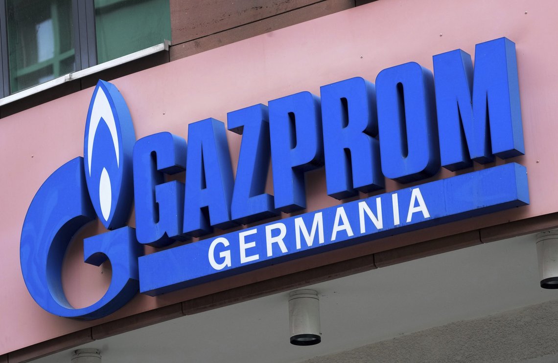 Gazproms tyske kontor ligger i Berlin. Det russiske selskapet reduserte denne uken gassforsyningen til Tyskland, begrunnet med behov for vedlikehold. Tyske myndigheter avviser forklaringen. Arkivfoto: Michael Sohn, AP-NTB. Gazproms tyske kontor ligger i Berlin. Det russiske selskapet reduserte denne uken gassforsyningen til Tyskland, begrunnet med behov for vedlikehold. Tyske myndigheter avviser forklaringen. Arkivfoto: Michael Sohn, AP-NTB.